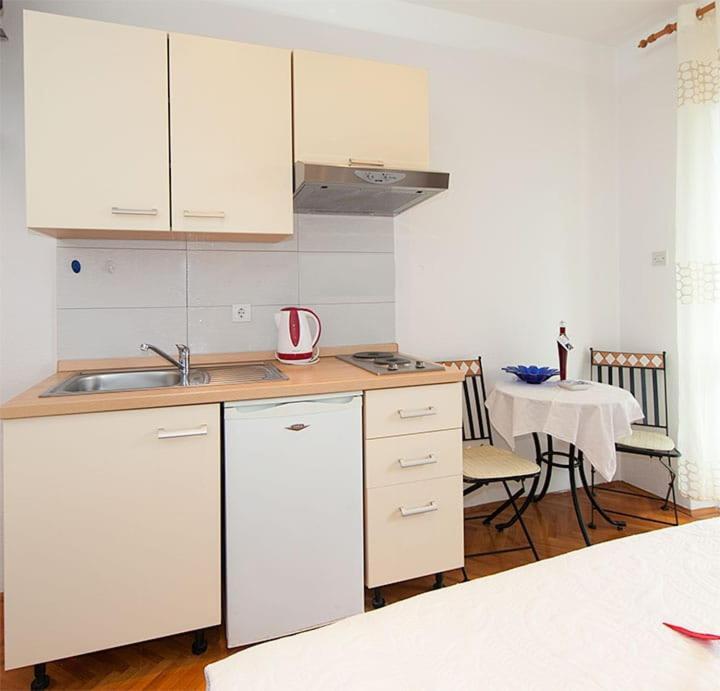 Apartmani Saric Tučepi Eksteriør billede