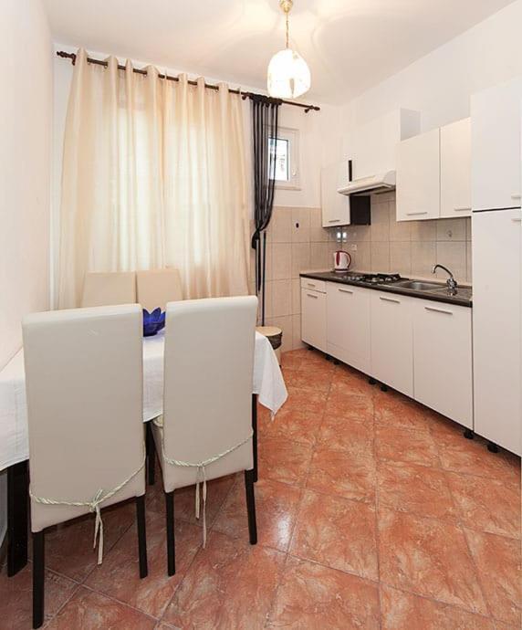 Apartmani Saric Tučepi Eksteriør billede